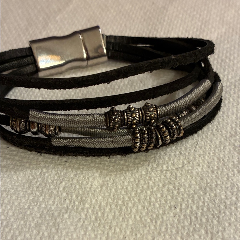 Silver and Black Butterfly Charm Bracelet Magnetic Clasp - Picture 2 of 9